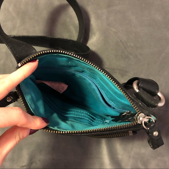 EUC Leather Crossbody Bag - Picture 4 of 4